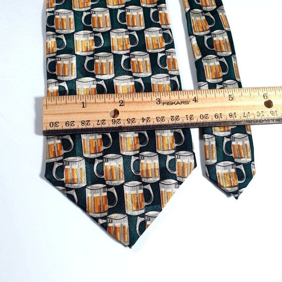 Museum Artifacts Mens Necktie Beer Mug Bartender Server Restaurant Casual - Picture 3 of 5